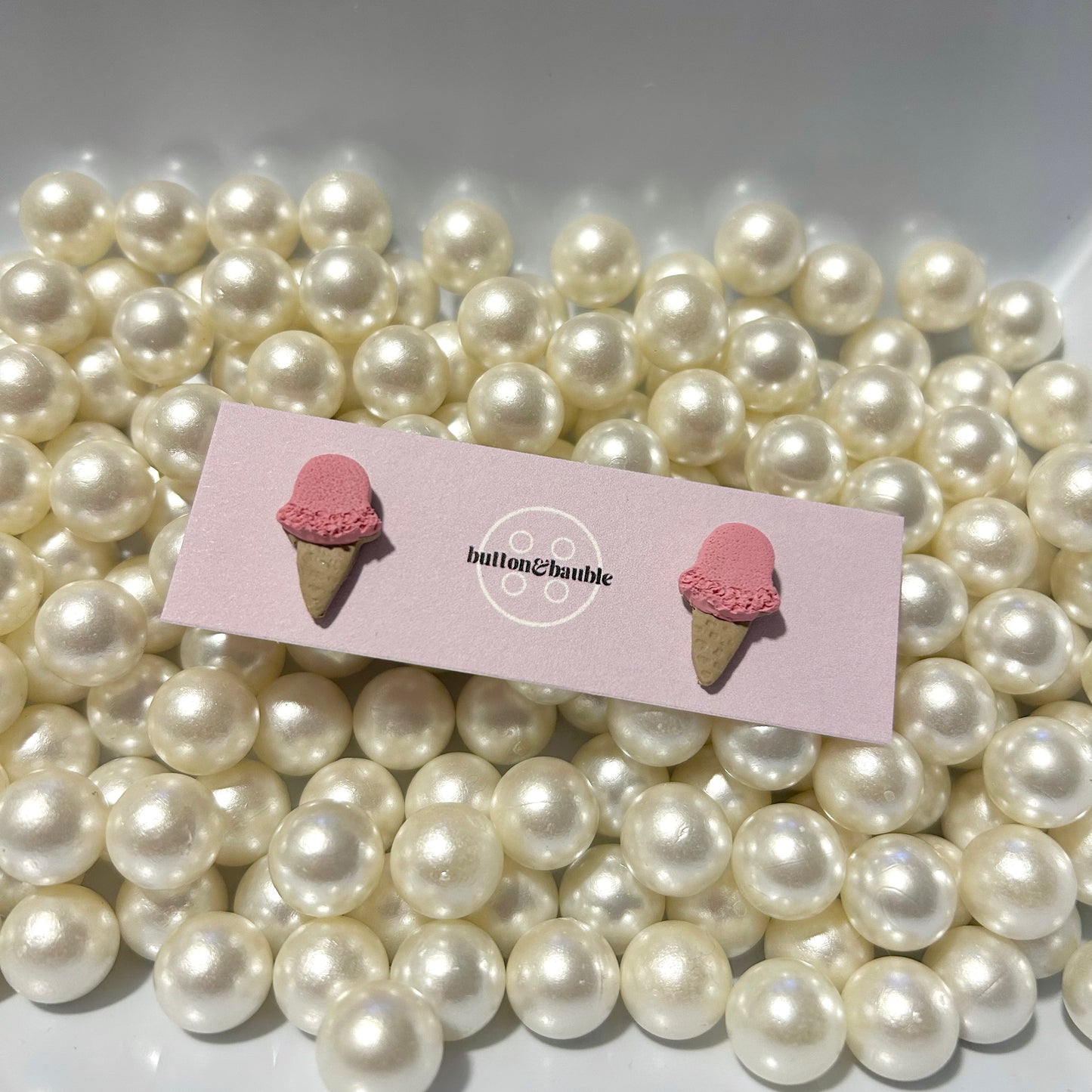 Single Scoop Studs